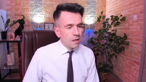 Snapshot of hard_and_juici chatting on February 3, 5:46 pm Steve online show from February 3, 5:46 pm