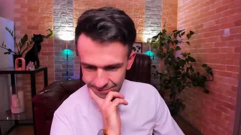 Snapshot of hard_and_juici chatting on February 14, 3:15 pm Steve online show from February 14, 3:15 pm