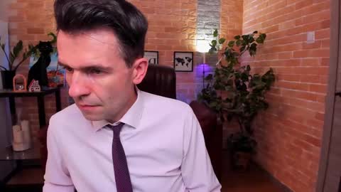 Snapshot of hard_and_juici chatting on February 23, 2:04 pm Steve online show from February 23, 2:04 pm