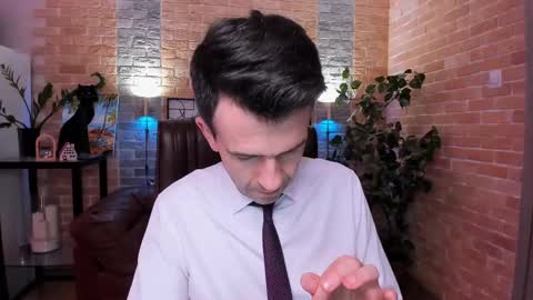 Snapshot of hard_and_juici chatting on February 24, 5:20 pm Steve online show from February 24, 5:20 pm