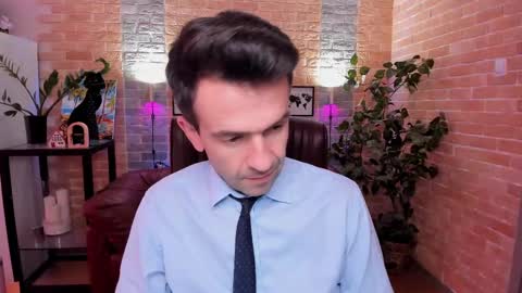 Snapshot of hard_and_juici chatting on March 6, 5:00 pm Steve online show from March 6, 5:00 pm