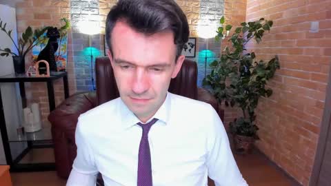 Snapshot of hard_and_juici chatting on March 11, 4:40 pm Steve online show from March 11, 4:40 pm