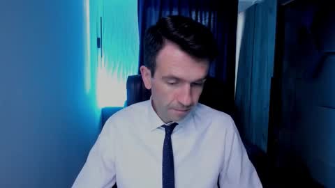 Snapshot of hard_and_juici chatting on October 20, 1:11 pm Steve online show from October 20, 1:11 pm