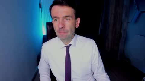 Snapshot of hard_and_juici chatting on October 29, 1:57 pm Steve online show from October 29, 1:57 pm