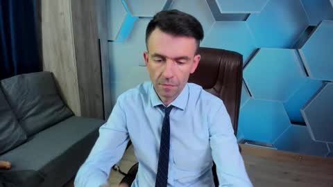 Snapshot of hard_and_juici chatting on November 13, 1:43 pm Steve online show from November 13, 1:43 pm