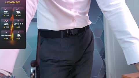 Snapshot of hard_and_juici chatting on November 25, 12:16 pm Steve online show from November 25, 12:16 pm