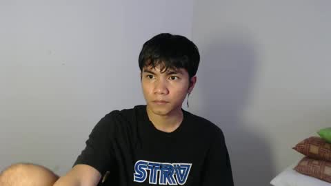 Snapshot of hard_bry chatting on February 1, 3:52 am hard_bry online show from February 1, 3:52 am