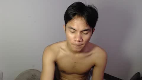 Snapshot of hard_bry chatting on March 10, 5:33 am hard_bry online show from March 10, 5:33 am