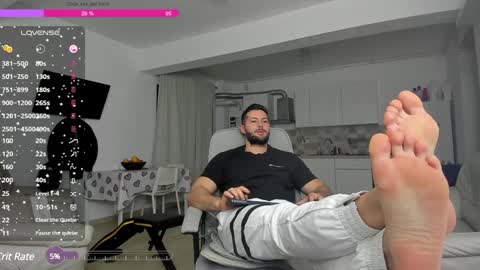 Snapshot of hard_chriss chatting on December 29, 5:21 am Hard Cock online show from December 29, 5:21 am