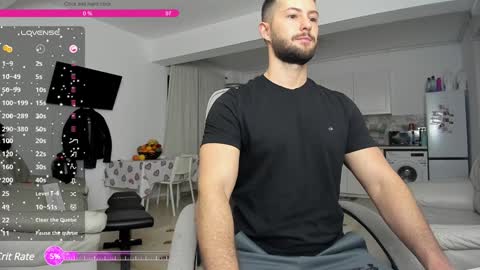 Snapshot of hard_chriss chatting on January 4, 5:05 am Hard Cock online show from January 4, 5:05 am