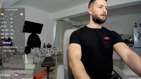 Snapshot of hard_chriss chatting on January 27, 11:22 am Hard Cock online show from January 27, 11:22 am