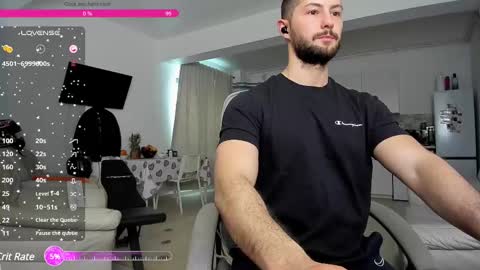 Snapshot of hard_chriss chatting on February 19, 8:12 am Hard Cock online show from February 19, 8:12 am