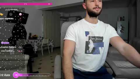 Snapshot of hard_chriss chatting on March 2, 5:33 am Hard Cock online show from March 2, 5:33 am