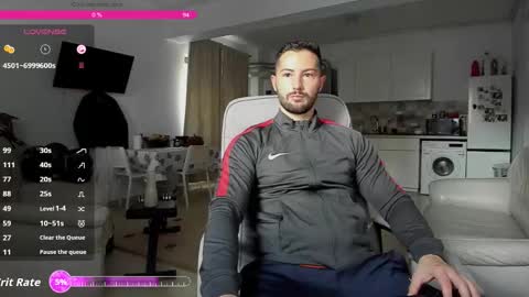 Snapshot of hard_chriss chatting on October 21, 7:53 am Hard Cock online show from October 21, 7:53 am