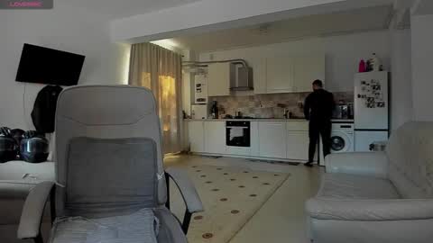 Snapshot of hard_chriss chatting on October 29, 8:49 am Hard Cock online show from October 29, 8:49 am