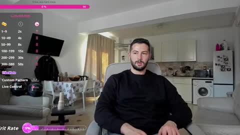 Snapshot of hard_chriss chatting on October 30, 9:44 am Hard Cock online show from October 30, 9:44 am