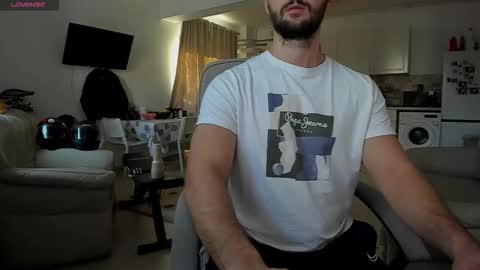 Snapshot of hard_chriss chatting on November 2, 9:44 am Hard Cock online show from November 2, 9:44 am