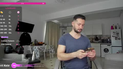 Snapshot of hard_chriss chatting on November 28, 10:07 am Hard Cock online show from November 28, 10:07 am