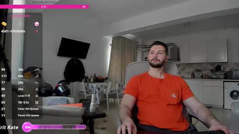 Snapshot of hard_chriss chatting on December 4, 10:13 am Hard Cock online show from December 4, 10:13 am