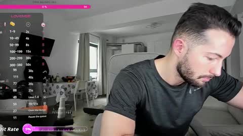 Snapshot of hard_chriss chatting on December 5, 10:57 am Hard Cock online show from December 5, 10:57 am