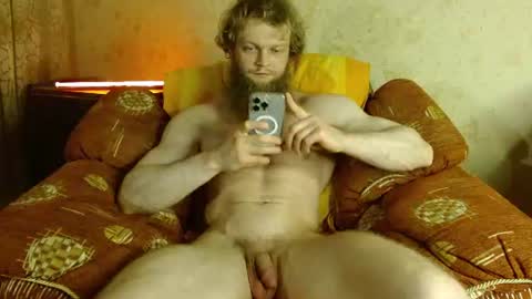 Snapshot of hardandripped chatting on June 9, 12:33 am Valentino Hard online show from June 9, 12:33 am