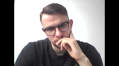 hardboylovemilfmoom online show from January 17, 12:32 pm