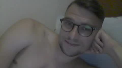 hardboylovemilfmoom online show from July 3, 9:43 pm