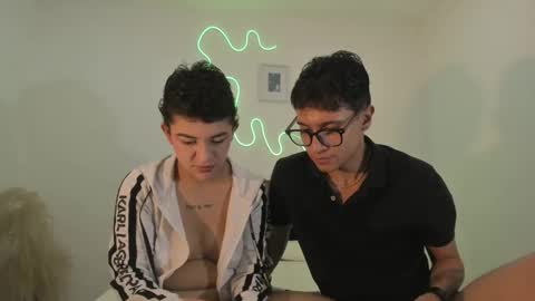 Snapshot of hardcoreheat_ind chatting on March 1, 1:07 am kade and demi independent models online show from March 1, 1:07 am