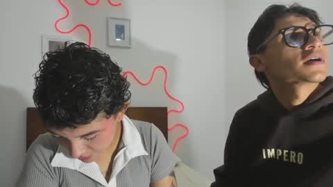 kade and demi independent models online show from April 11, 1:15 pm