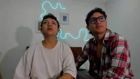 kade and demi independent models online show from May 24, 5:01 am