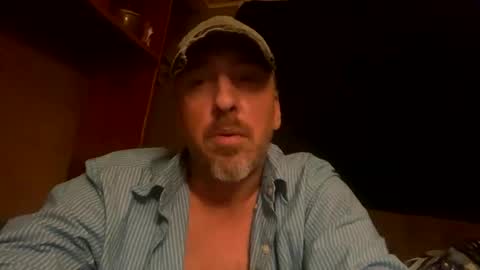 Snapshot of harddick4u3984 chatting on November 23, 12:38 pm harddick4u3984 online show from November 23, 12:38 pm
