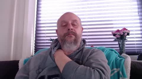 MrLazy online show from February 16, 9:27 am