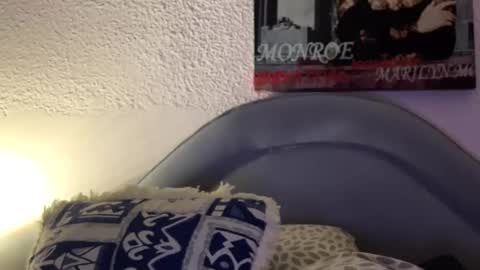 Snapshot of hardnstyle chatting on December 30, 4:09 am HARD AND STYLE online show from December 30, 4:09 am