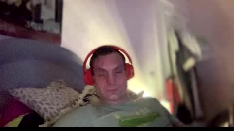 Snapshot of hardnstyle chatting on January 5, 4:58 am HARD AND STYLE online show from January 5, 4:58 am