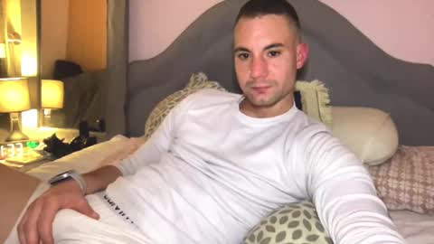 Snapshot of hardnstyle chatting on December 4, 12:31 am HARD AND STYLE online show from December 4, 12:31 am