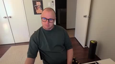 Snapshot of hardon911 chatting on October 20, 5:52 am Stand Lee online show from October 20, 5:52 am