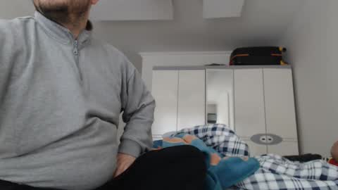 Instagrambrosmasters342          online show from February 19, 8:22 am