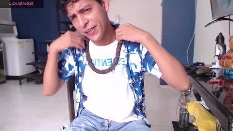 Snapshot of hardsexlove08 chatting on December 30, 3:46 pm Andres Dean online show from December 30, 3:46 pm