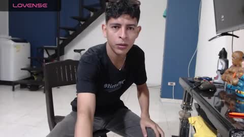 Snapshot of hardsexlove08 chatting on January 10, 11:22 am Andres Dean online show from January 10, 11:22 am