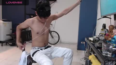 Snapshot of hardsexlove08 chatting on February 1, 10:59 am Andres Dean online show from February 1, 10:59 am