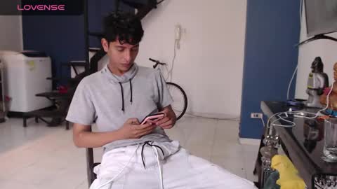 Snapshot of hardsexlove08 chatting on February 11, 8:20 pm Andres Dean online show from February 11, 8:20 pm