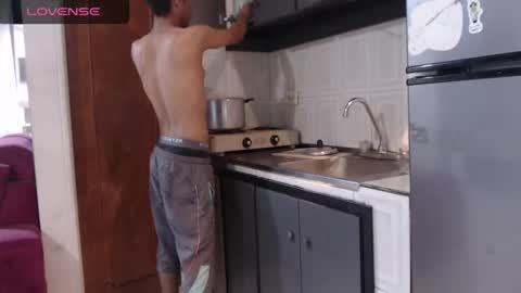 Snapshot of hardsexlove08 chatting on February 17, 11:09 pm Andres Dean online show from February 17, 11:09 pm