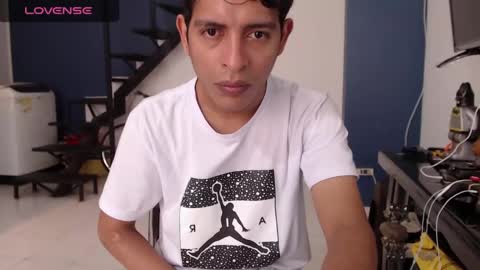 Snapshot of hardsexlove08 chatting on February 25, 6:53 pm Andres Dean online show from February 25, 6:53 pm