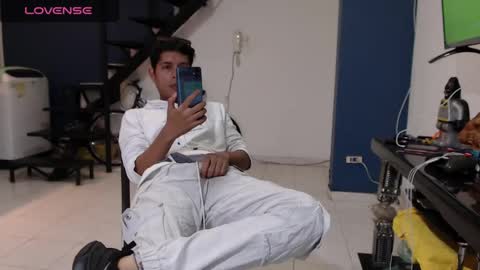 Snapshot of hardsexlove08 chatting on February 26, 11:15 pm Andres Dean online show from February 26, 11:15 pm