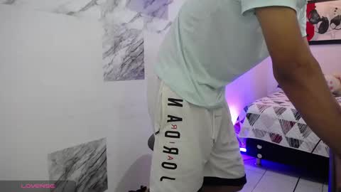 Snapshot of hardsexlove08 chatting on March 9, 11:14 pm Andres Dean online show from March 9, 11:14 pm