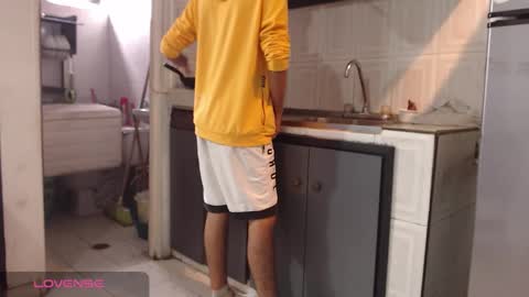 Snapshot of hardsexlove08 chatting on September 8, 7:24 pm Andres Dean online show from September 8, 7:24 pm