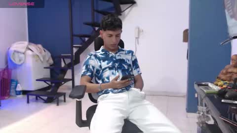 Snapshot of hardsexlove08 chatting on November 30, 2:26 am Andres Dean online show from November 30, 2:26 am