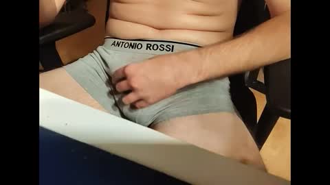 Snapshot of hardtechno_xxx chatting on December 20, 8:49 pm hardtechno_xxx online show from December 20, 8:49 pm