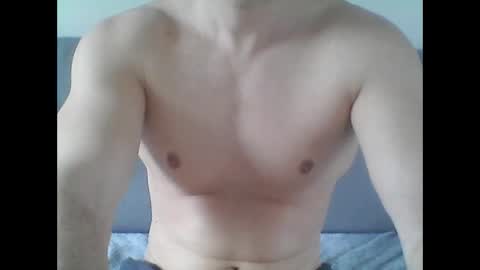 Snapshot of hardwanker75 chatting on March 10, 10:26 am hardwanker75 online show from March 10, 10:26 am