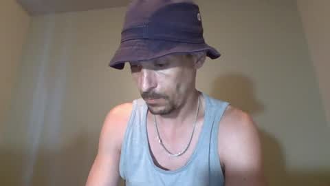 Snapshot of hardwoodqc chatting on July 10, 11:18 pm hardwoodqc online show from July 10, 11:18 pm
